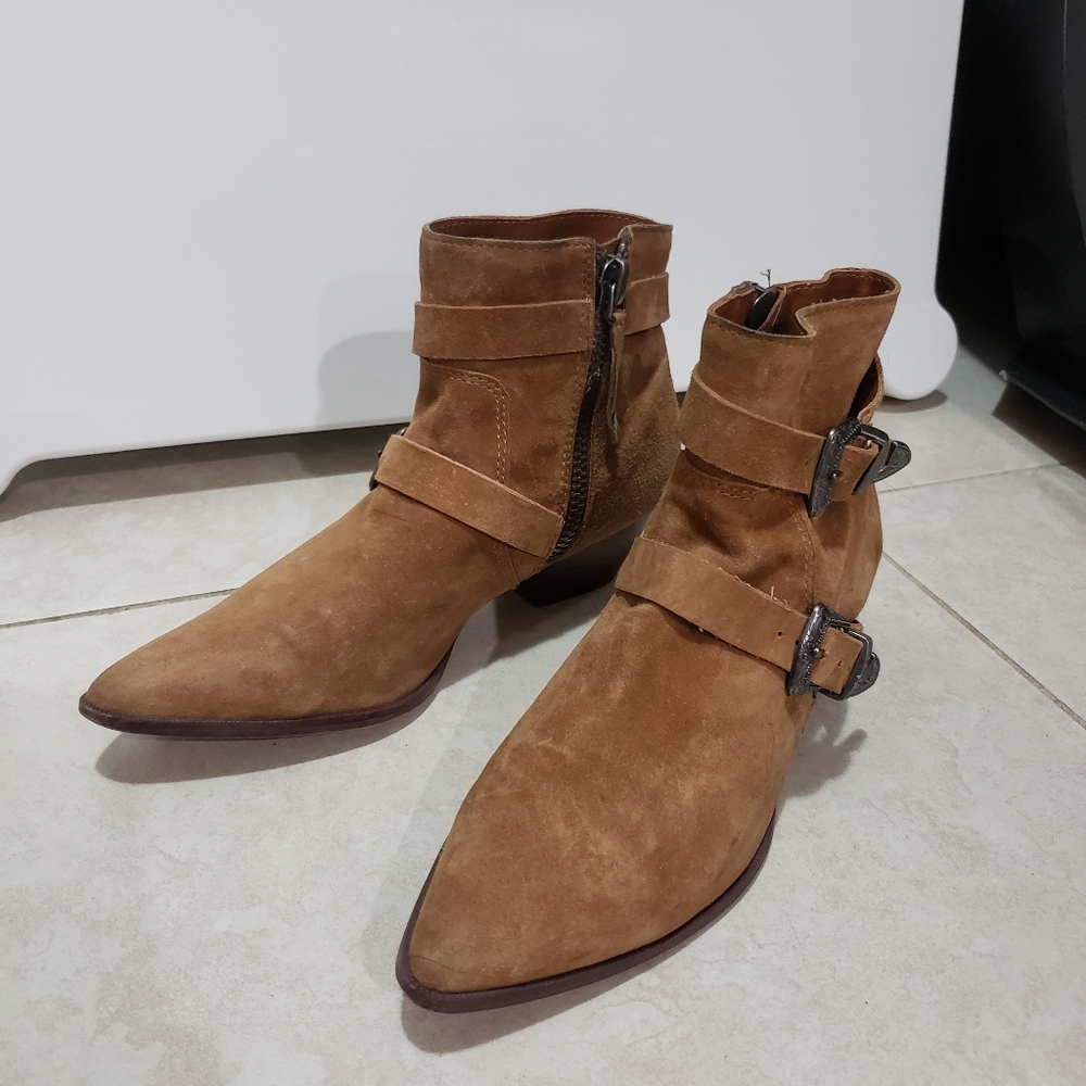 Steve Madden cuff pointed toe brown booties